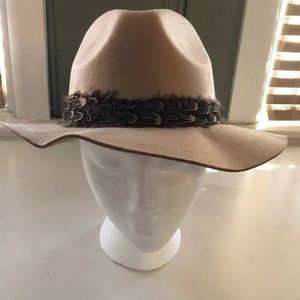 Feather Detail Fedora Hat